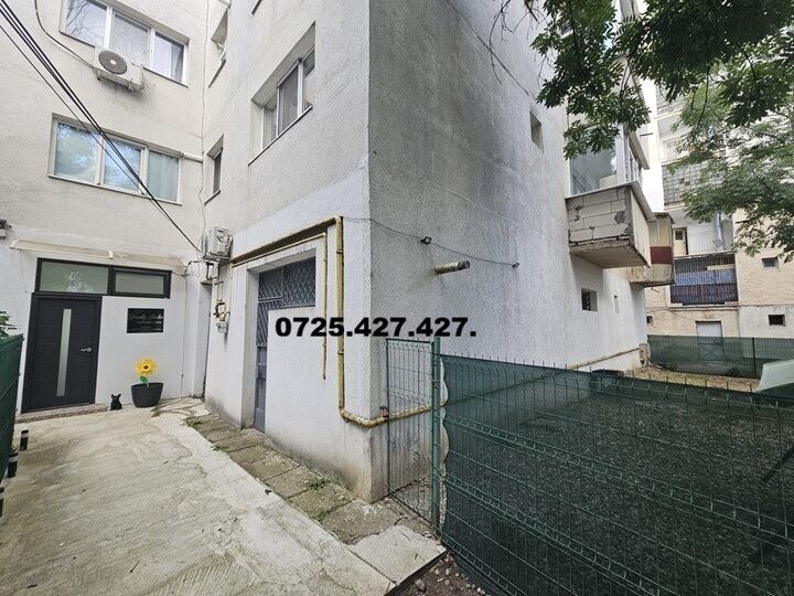 Ploiesti Vest De vanzare spatiu comercial